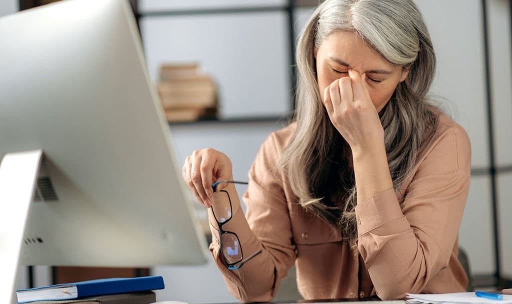 Spending too much time on phone, laptops? Here are the effects