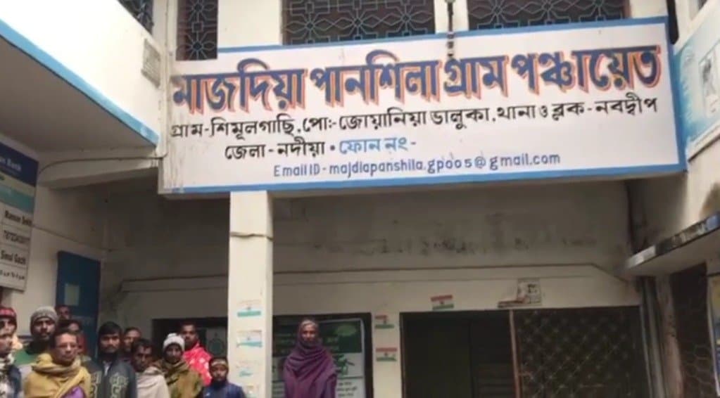 the ruling party of asking the BJP member to join Trinamool by baiting them with a job