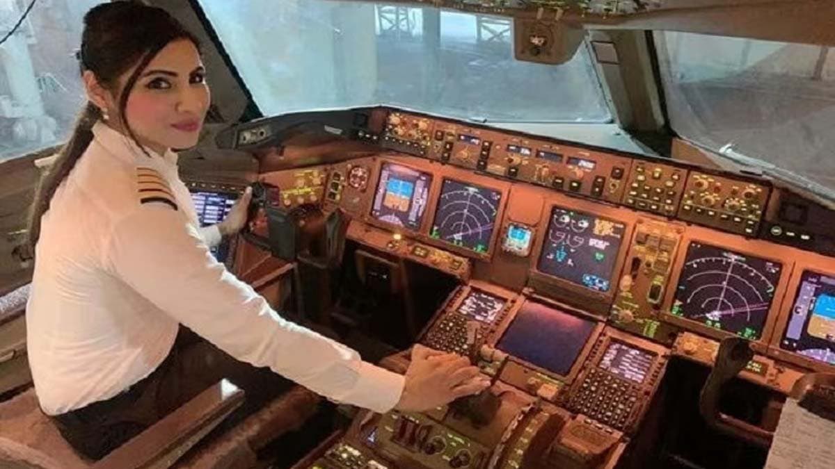 What is the retirement age of Plane pilot in India