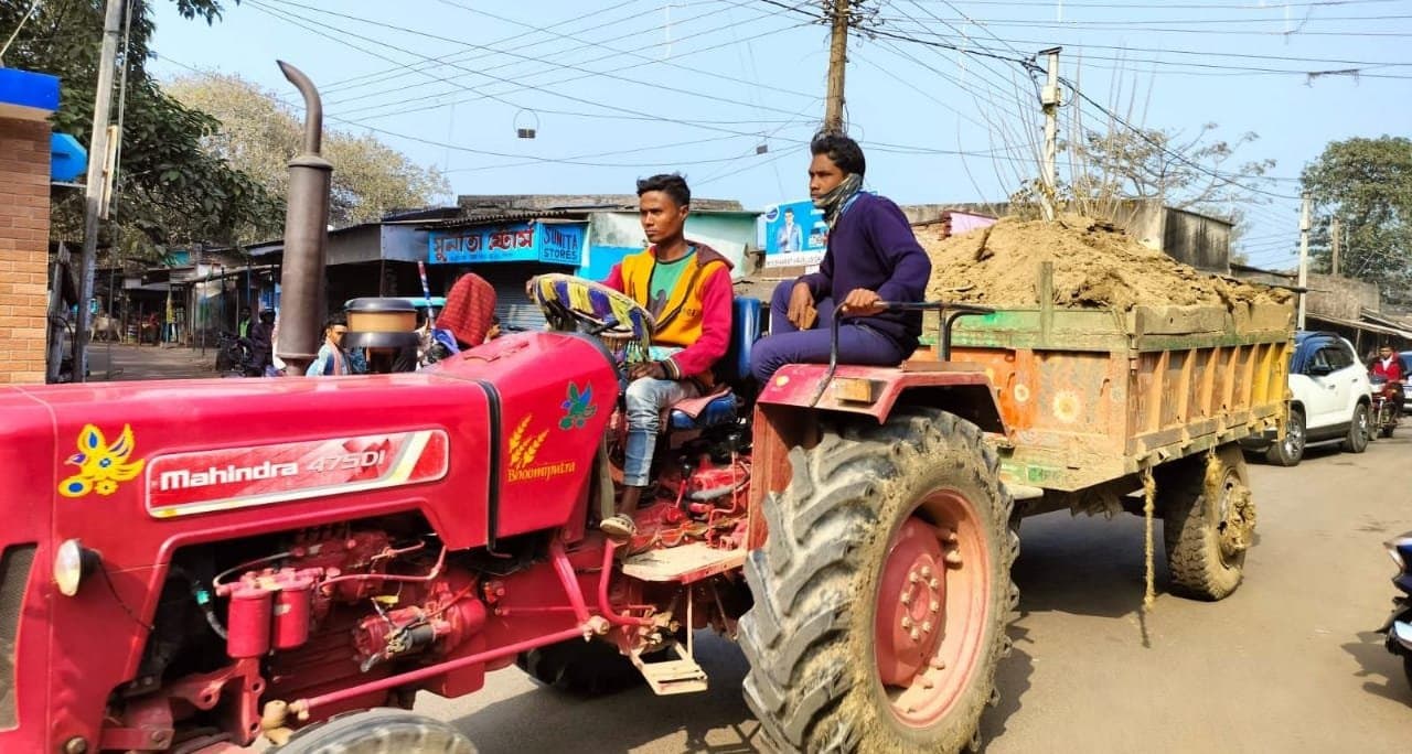 Illegal Mud Mining in murshidabad
