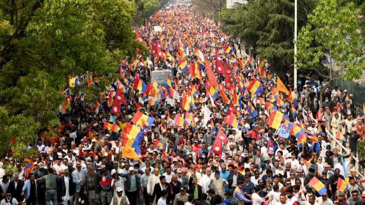 Clashes in Nepal to restore monarchy