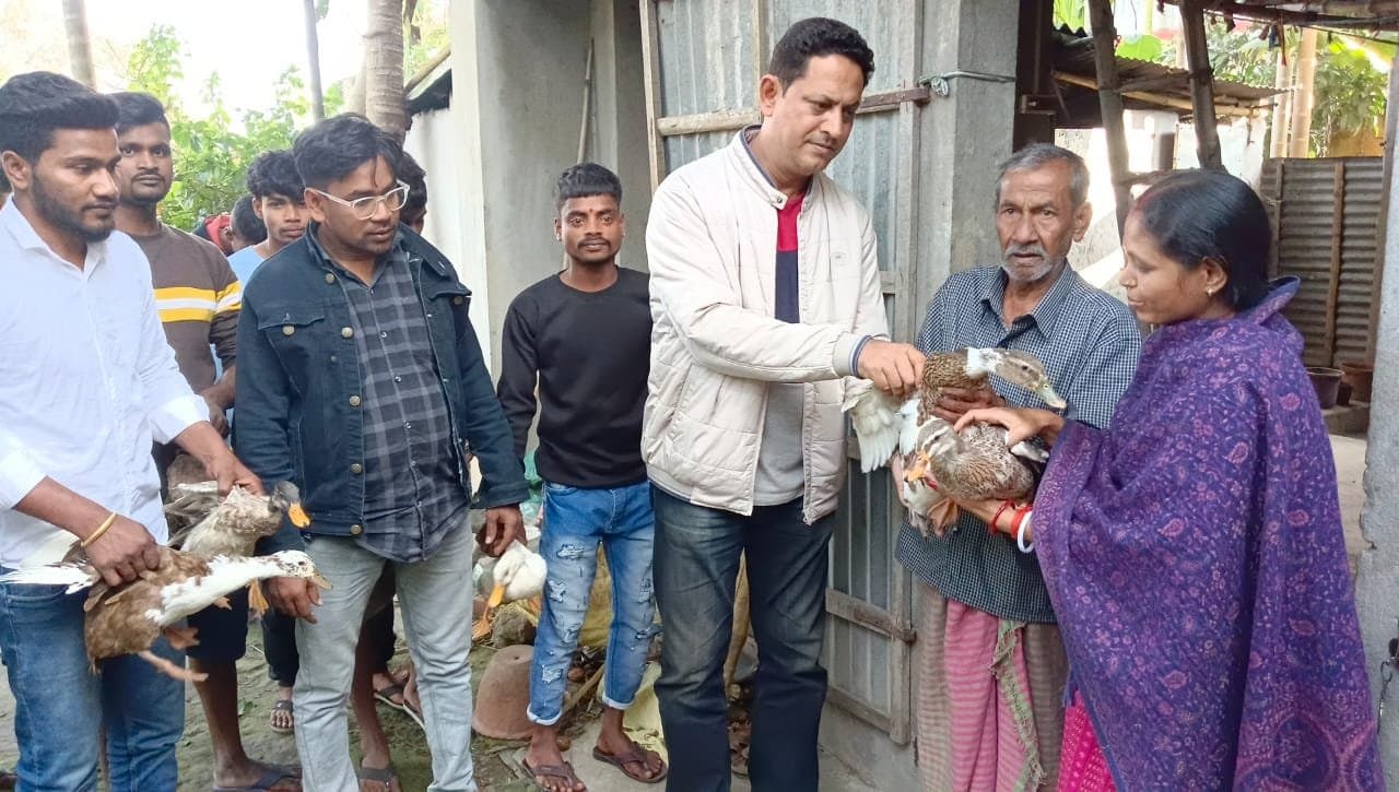Hooghly Department of Fisheries and Wildlife helps family