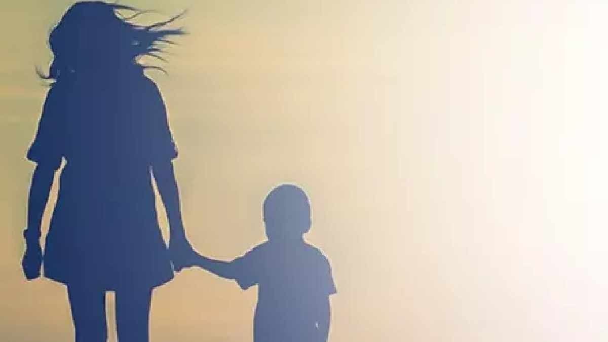 Son gives advice to mother viral news