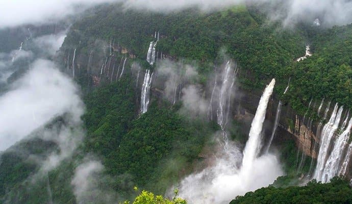 7 mesmerizing sites to see in Cherapunji this monsoon!