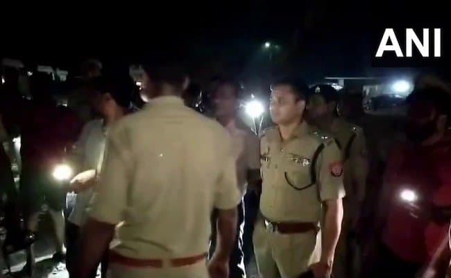 11 Dead, 10 Injured After Truck Hits Bus in up