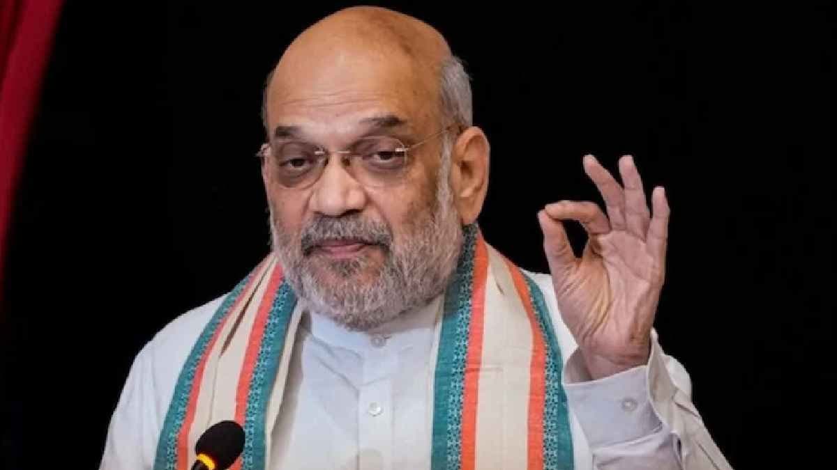Those who speak English will soon feel ashamed: Amit Shah