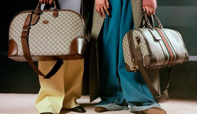 Best weekender bag for your travel plans!