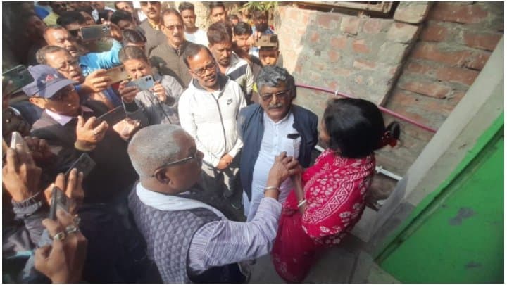 chinsurah mla asit majumdar visit minor assault family at balagarh