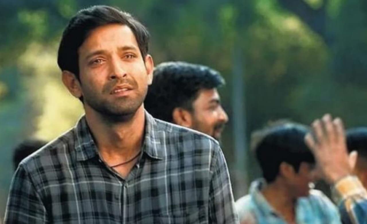 Netizens calling Vikrant Massey underrated after watching '12th fail'!