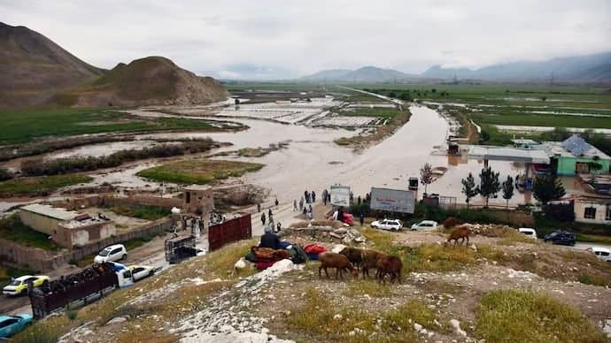 Afghanistan flash floods kill over 300