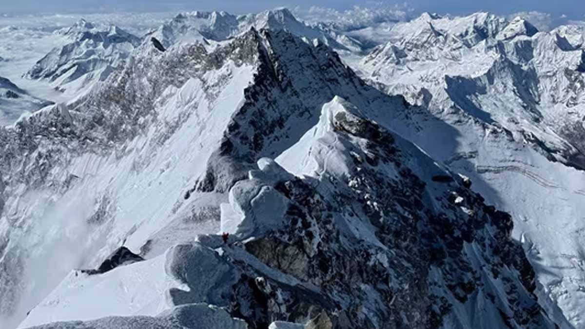 Kosi river system’s contribution to Mt Everest’s increasing height gnr