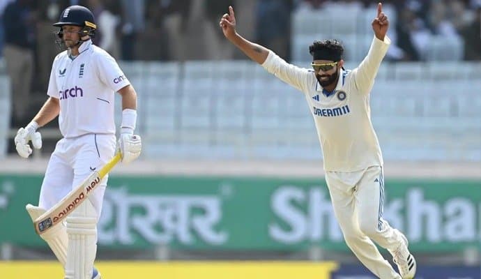 England finishes at 353, Ravindra Jadeja takes four wickets