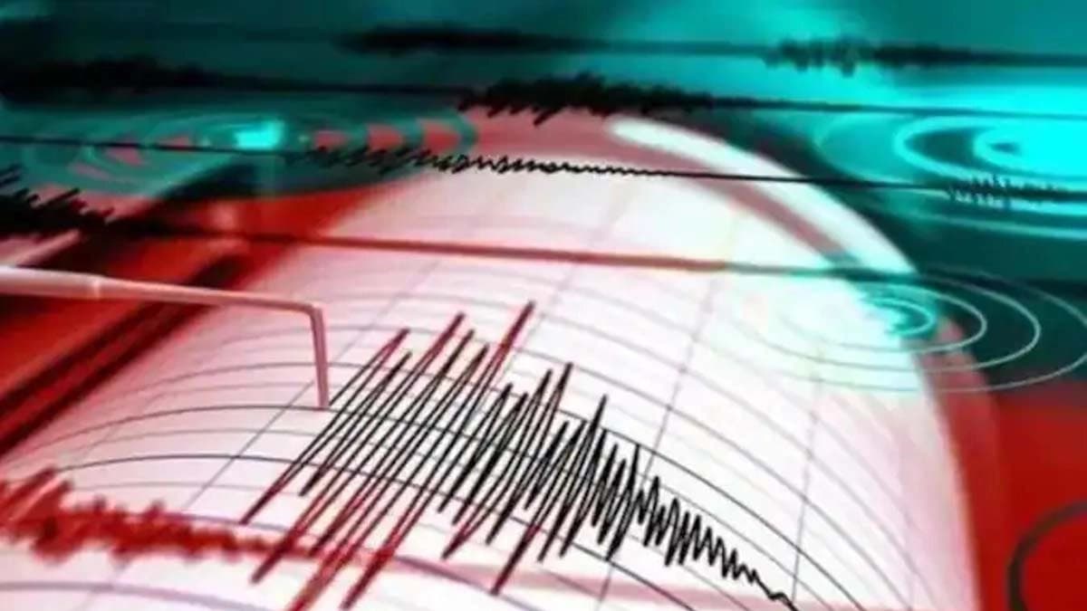 Earthquake Tremors Felt In Delhi