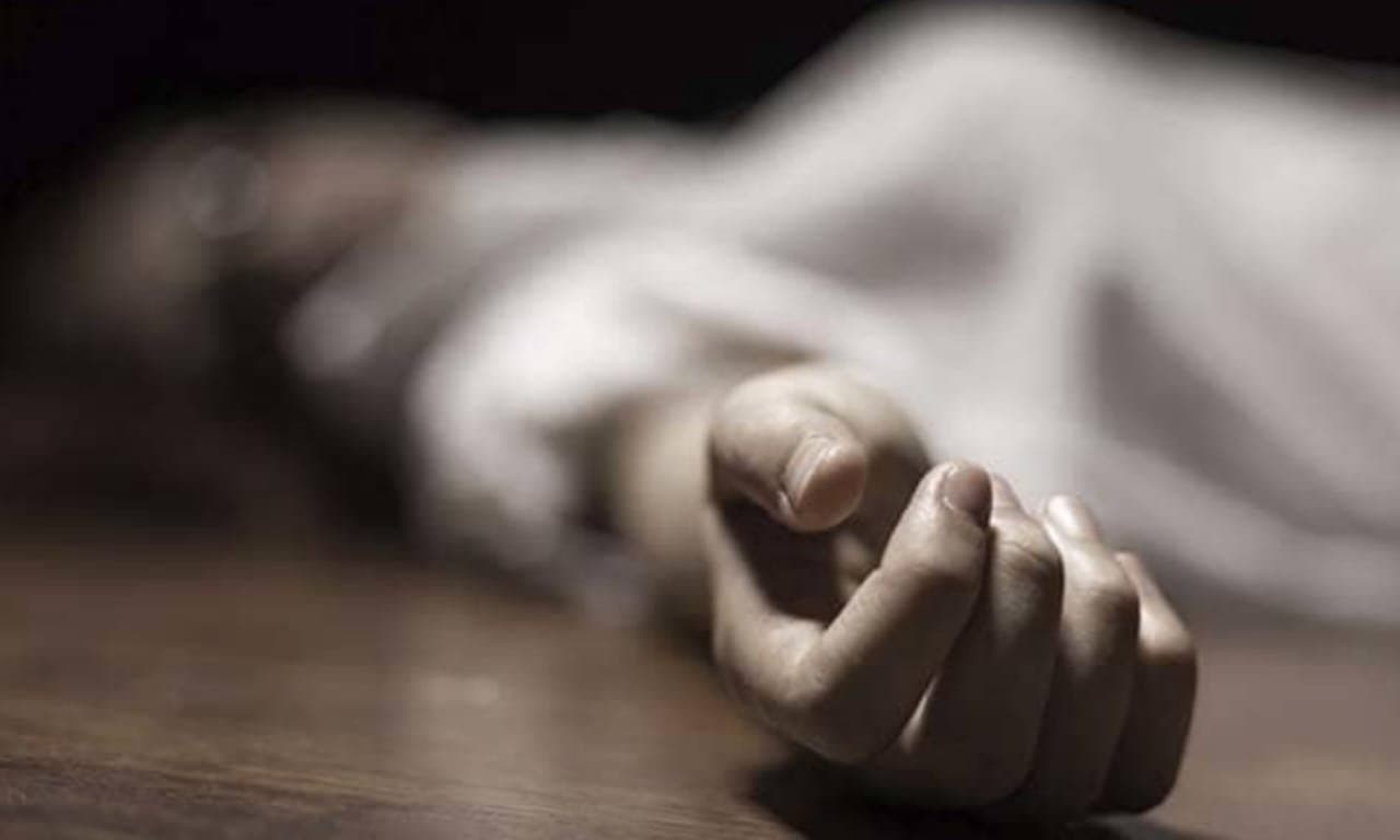 WOMEN SUICIDE IN MUMBAI