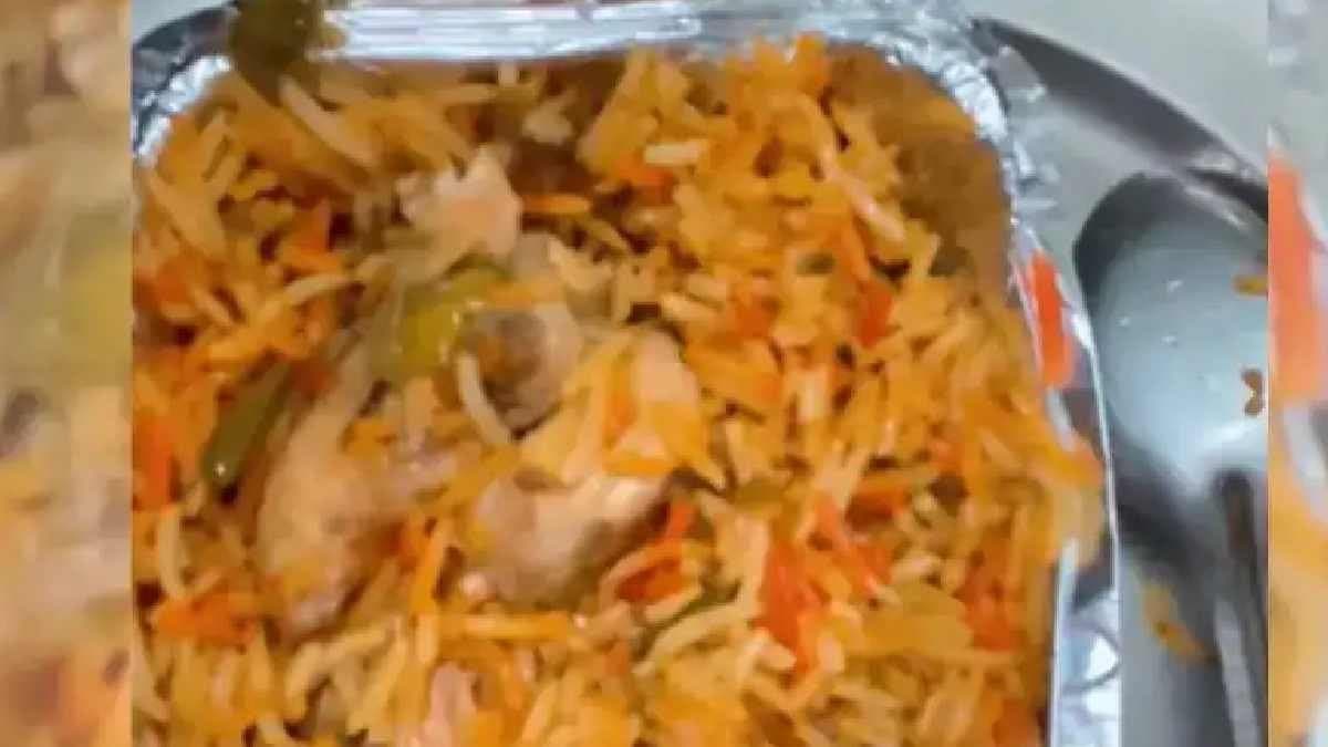 Woman ordered veg biryani Restaurant Sends Non-Veg Biryani viral video