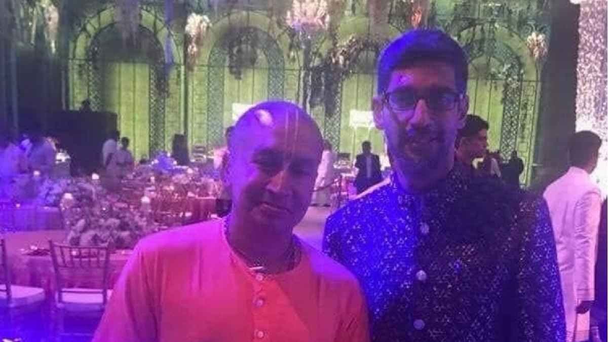 Sundar Pichai met his IIT batchmate monk who looked younger