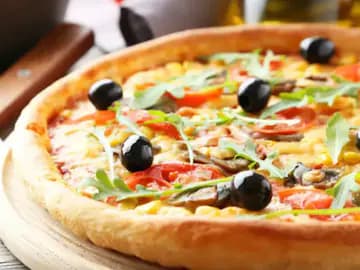 German Police Raid Restaurant After Its Pizza With Cocaine Becomes Bestseller