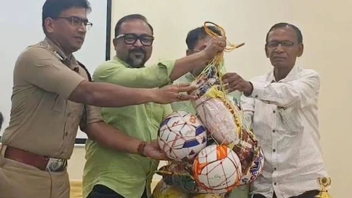 An Example Of Harmony During Muharrams Tazia In Hooghly Champdani