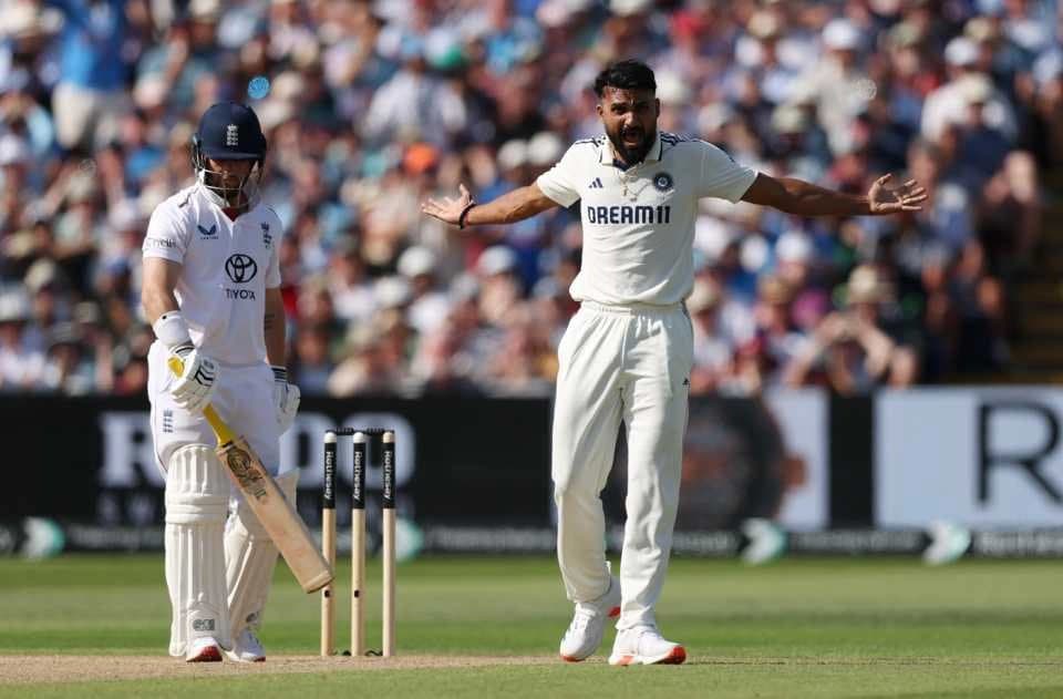 England in pressure at Edgbaston after losing three early wickets