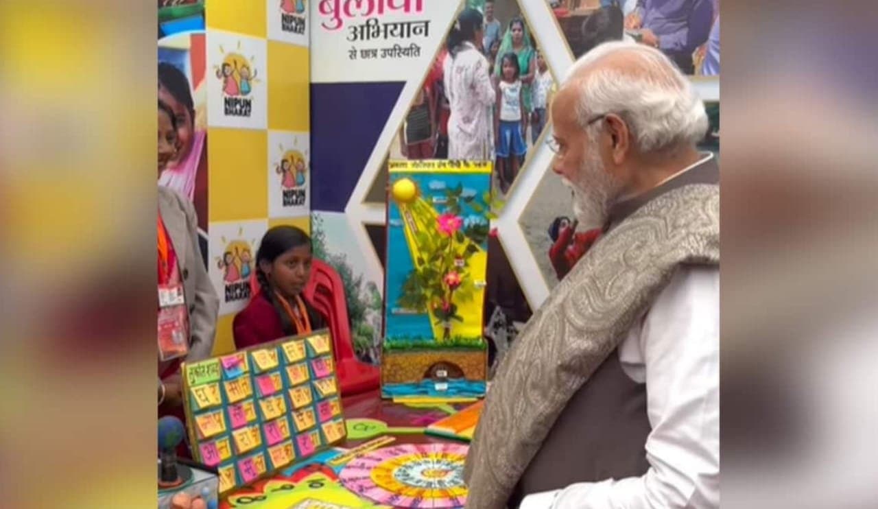 PM Modi's Candid Exchange With "Friend" In Varanasi