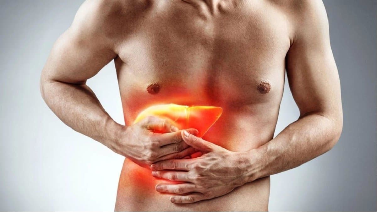 Three signs of fatty liver seen at night should ignored