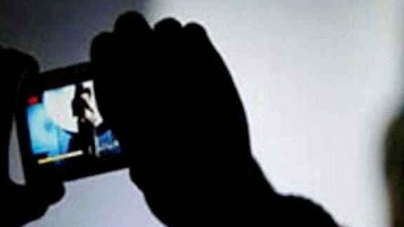 Man Sends Obscene Photos And Videos Of Ex Girlfriend to Friends