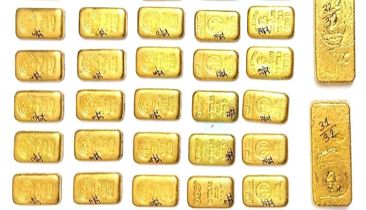 3 crore gold seized from India-Bangladesh border, 2 arrested