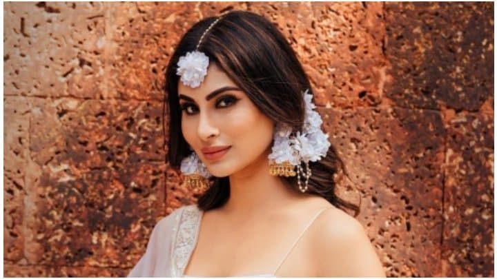 Mouni Roy recalls severe health issues before doing Naagin!
