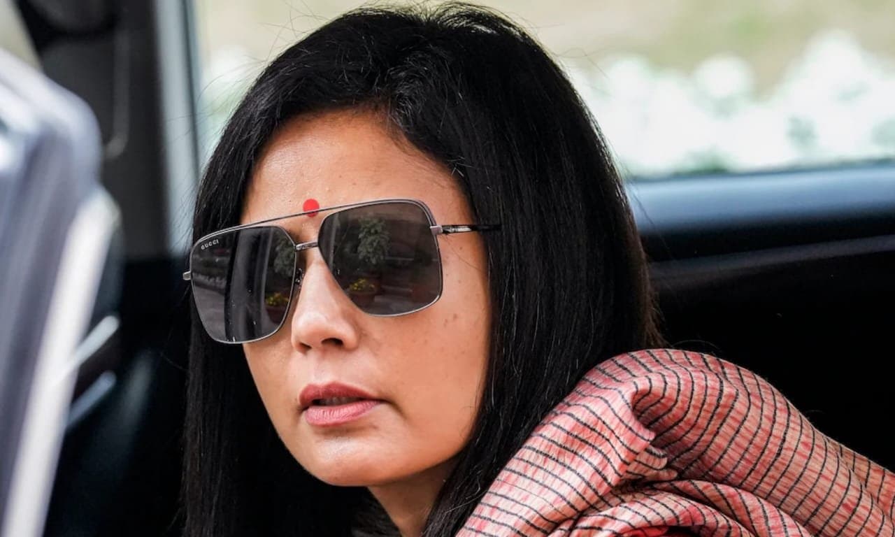 ETHICS PANEL SUBMIT REPORT ON MAHUA MOITRA
