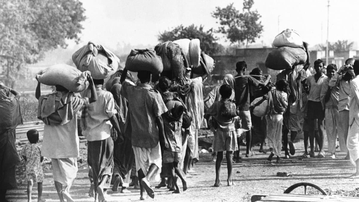 How many Hindus went to Pakistan from India after the partition