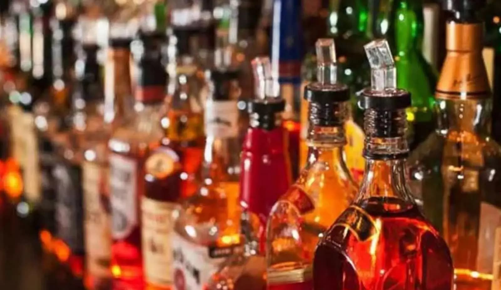 Liquour price to rise in bengal ahead of independence day_gnr