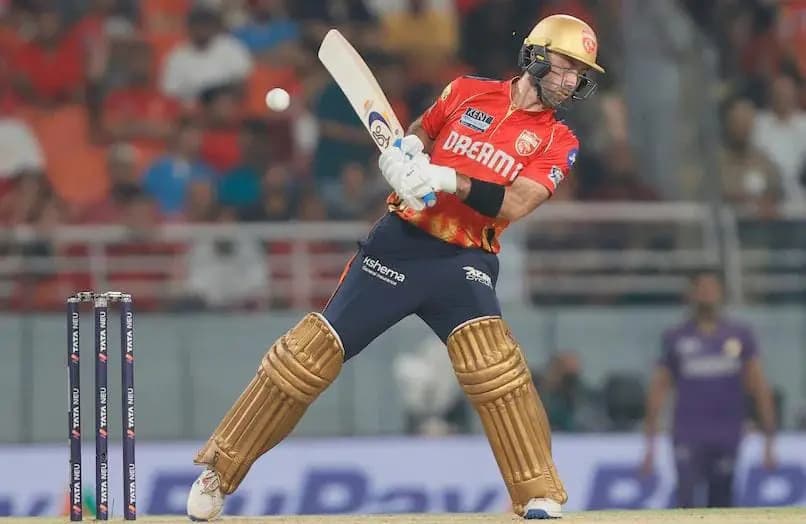 Virendra Sehwag roasts two misfiring IPL stars