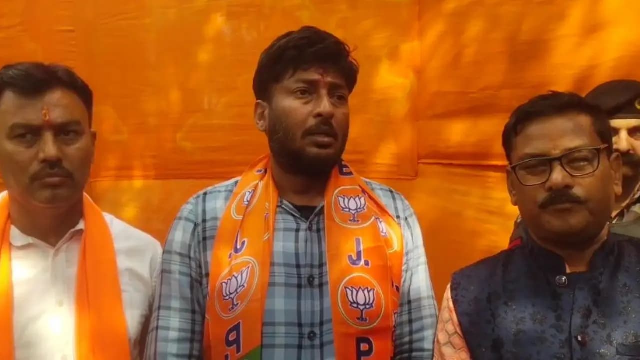 A major blow to Trinamool in Dinhata Udayan Guha's nephew joined BJP