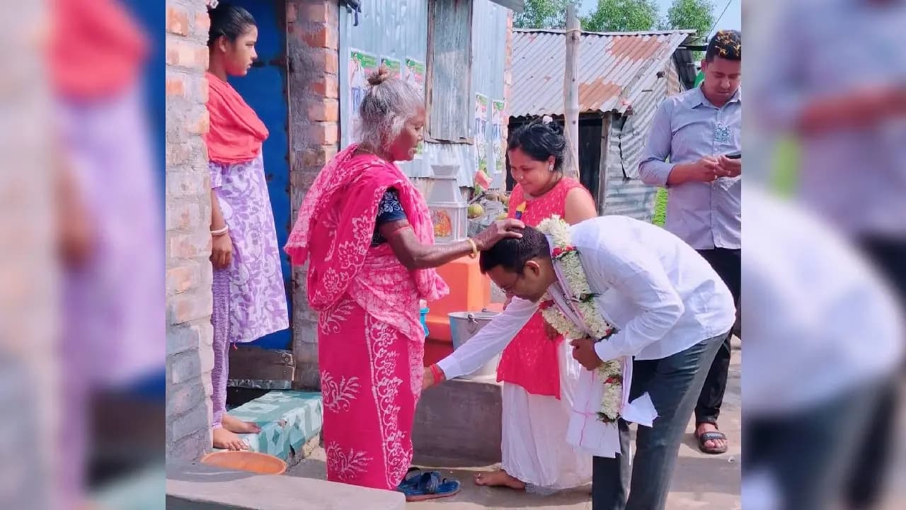 The TMC candidate vowed to touch 1 lakh feet