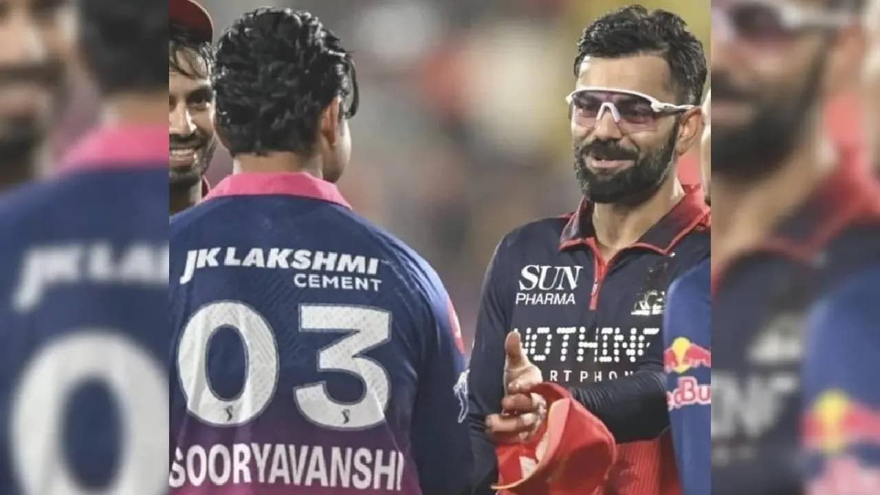 Virat Kohli Gesture For Vaibhav Sooryavanshi After 15-Year-Old Stunning Knock vs RCB