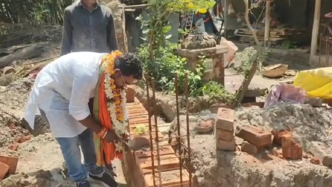 West Bengal witnessing several roles of political leaders prior to assembly election