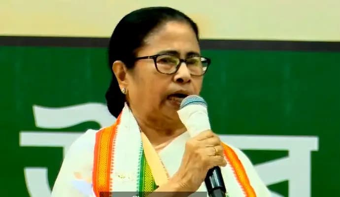 Mamata Banerjee gave a strong message