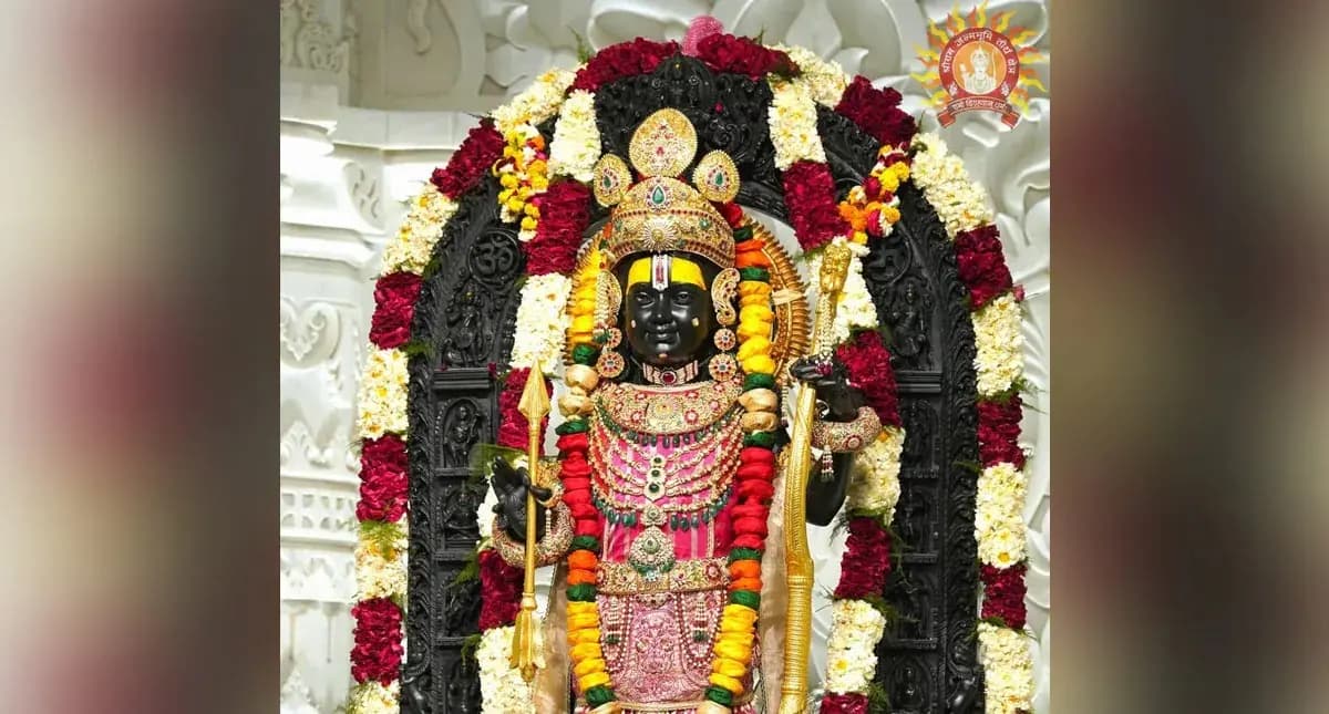 Devotees Celebrate 1st Holi With Ram Lalla At Ayodhya Temple