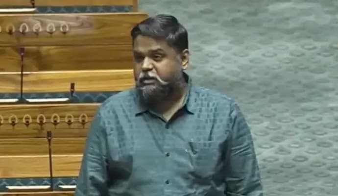 DMK MP DNV Senthil Kumar withdraws controversial Hindi states remark