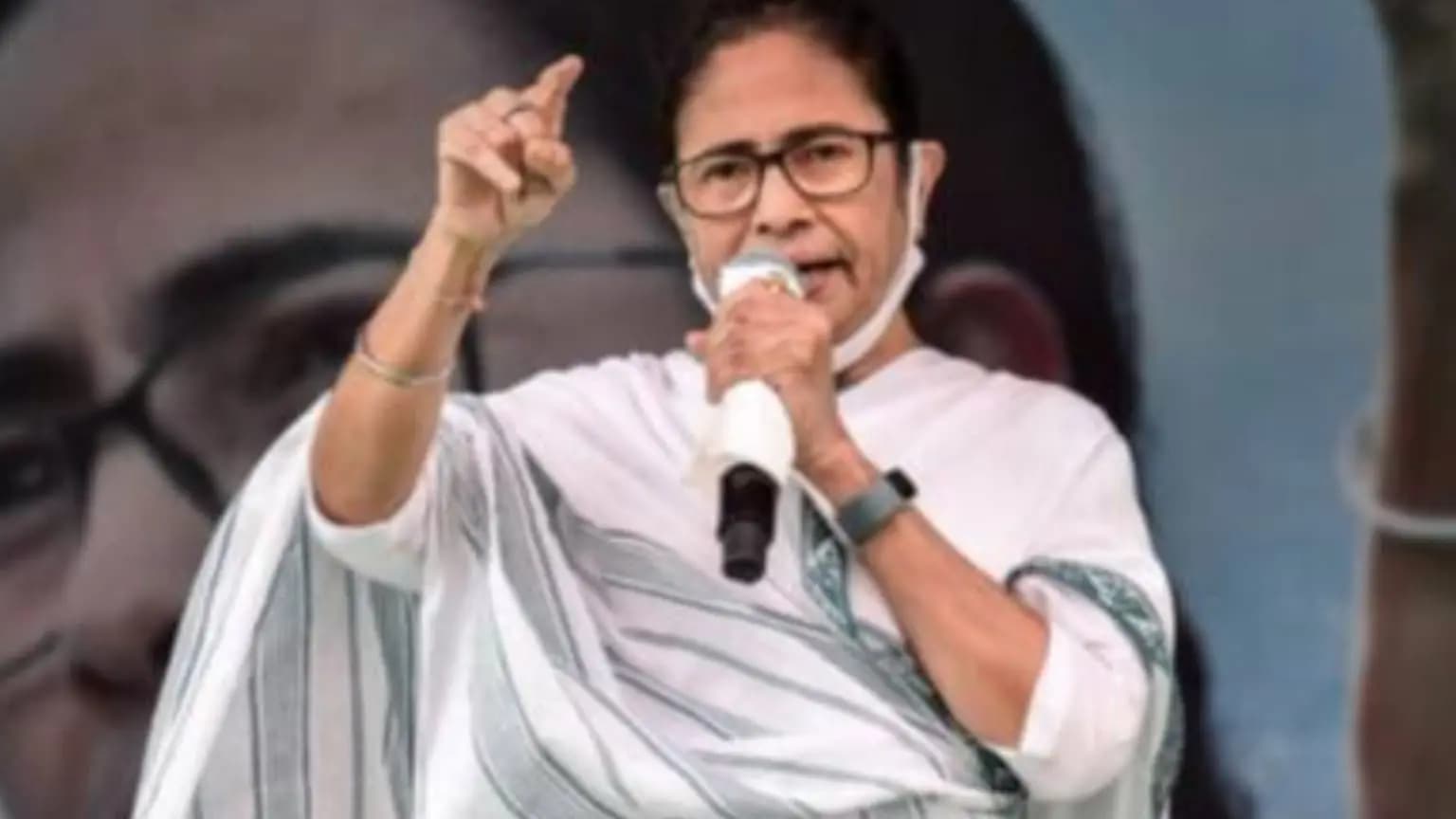 Mamata Banerjee attacks BJP from Malda public meeting