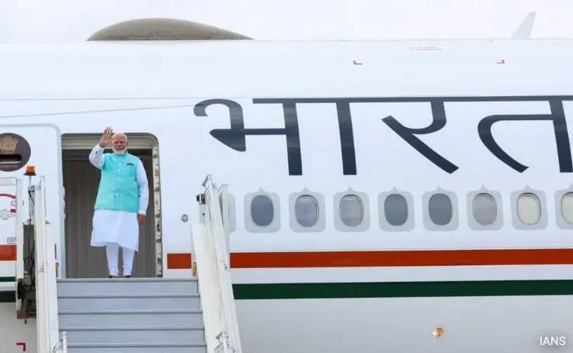 pm modi landed in moscow