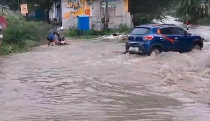 Schools in many districts closed as severe rain in Tamil Nadu