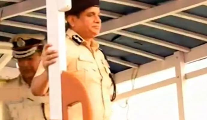 wb police dg rajeev kumar petrolling in sandeshkhali area