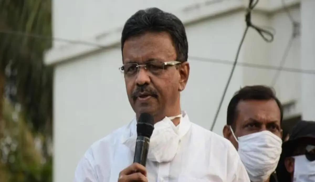 Firhad Hakim reaction on dengue in west bengal