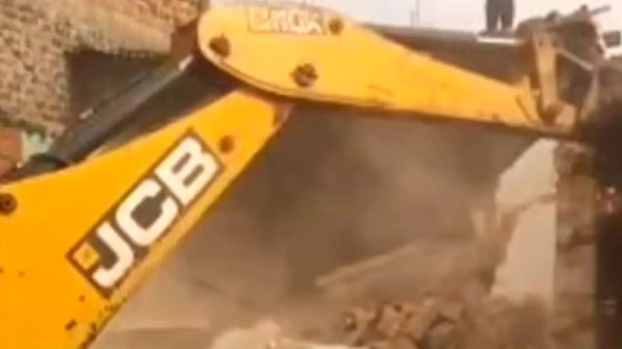 Bulldozer action against Madhya Pradesh man who raped neighbour