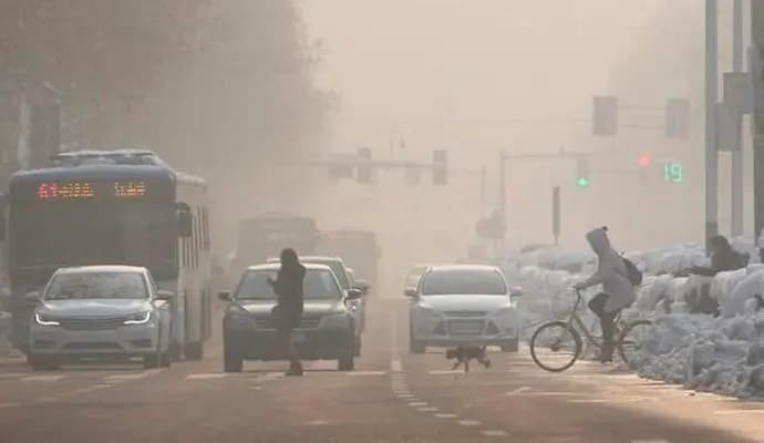 China Issues Highest Pollution Alert