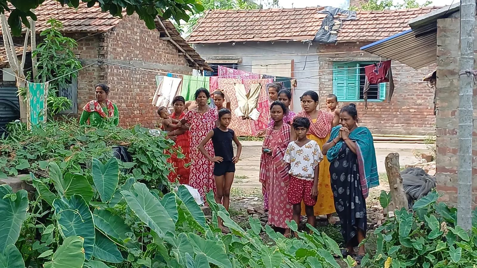 new born baby rescued from chinsurah