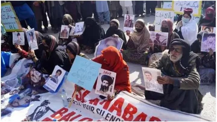 women protest in pakistan