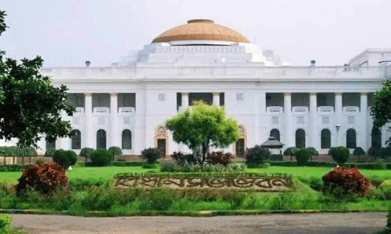 TMC-BJP protests against each other in assembly