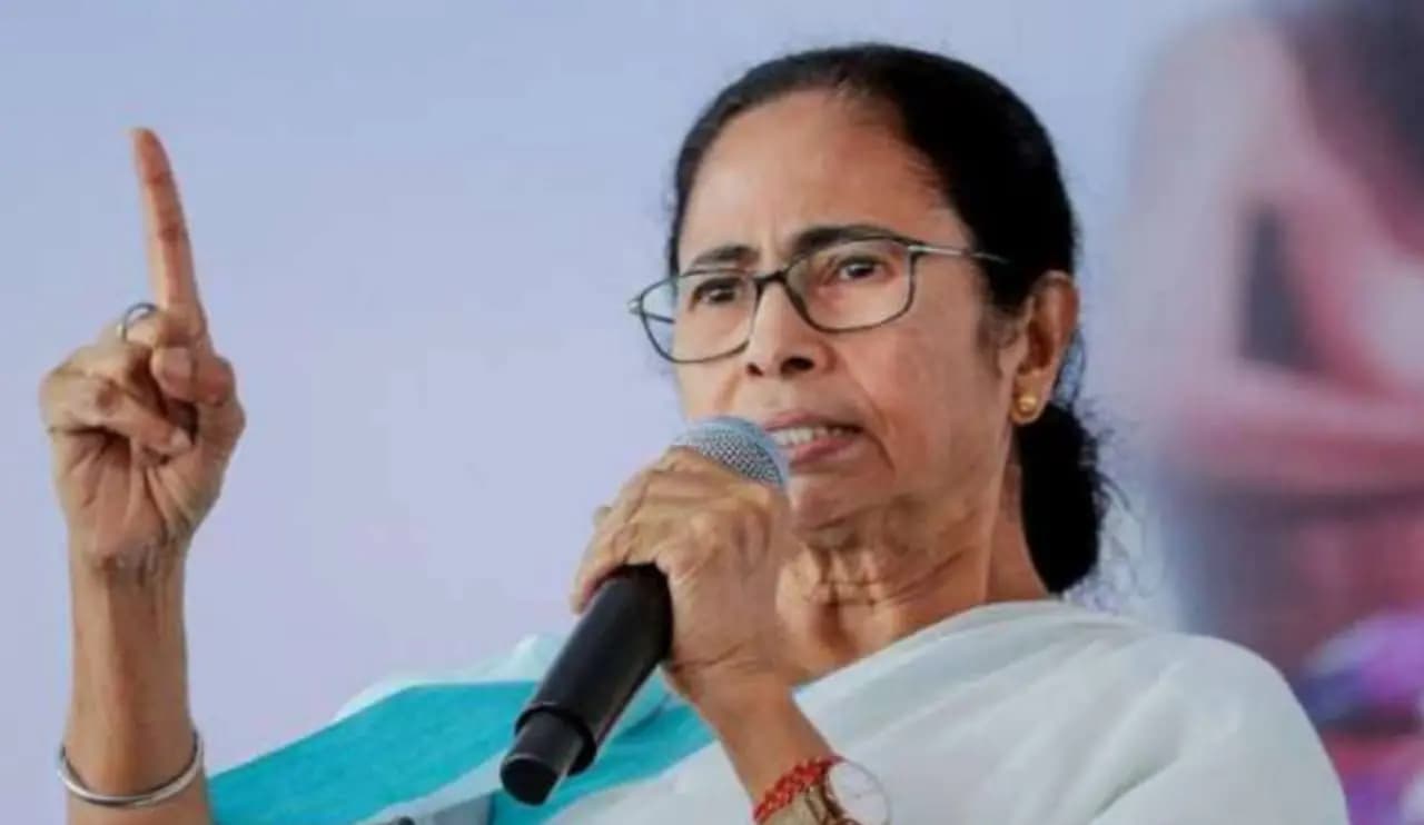 Mamata attacks central again for extreme rail fare